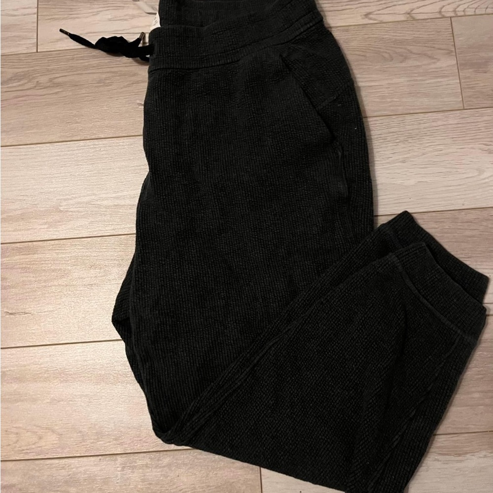 Lululemon ribbed joggers